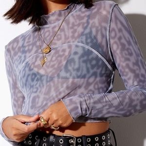 CUTE CROP MESH TOP